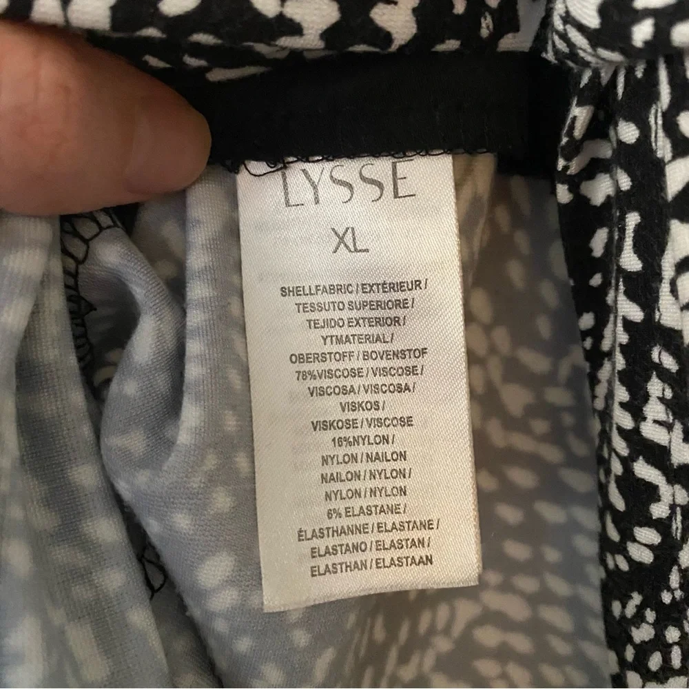 Lysse Black and White Mini Skirt - Abstract Dot Print